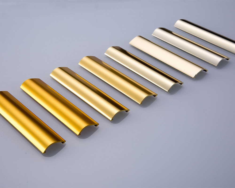 水切装饰条样段（着色氧化）