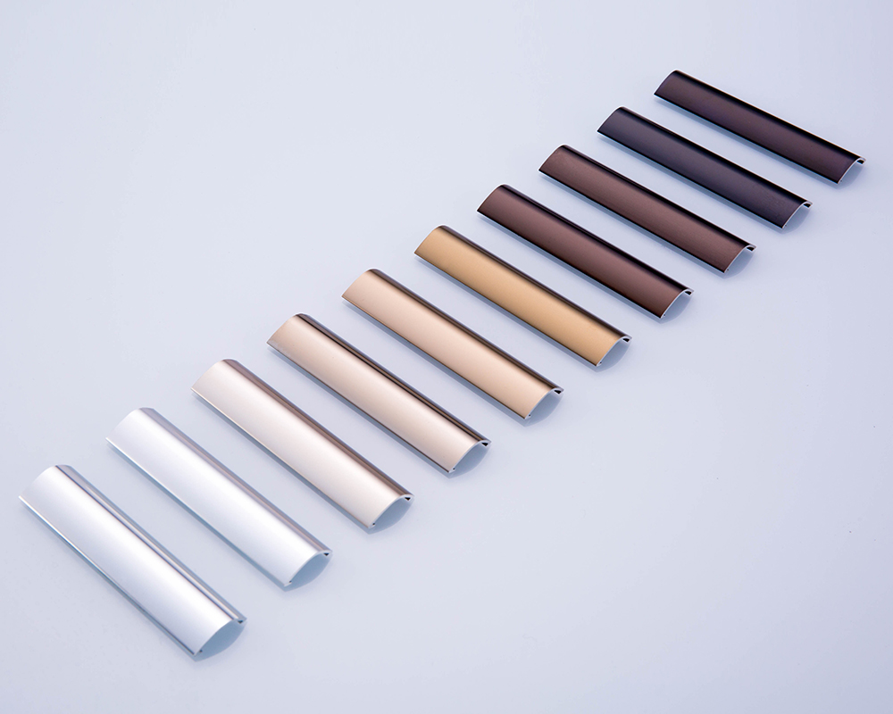 水切装饰条样段（着色氧化）